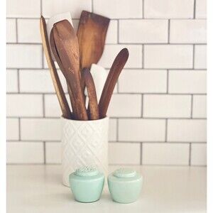 Vernon Kilns Pottery Aster Blue S & P Shakers cork stoppers | Art Deco | USA